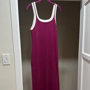 Elegant Magenta Sleeveless Dress